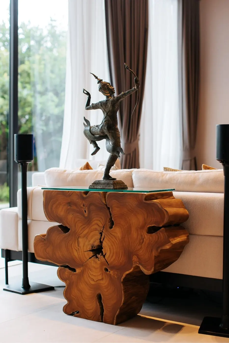 Root-wood table detail in the living room